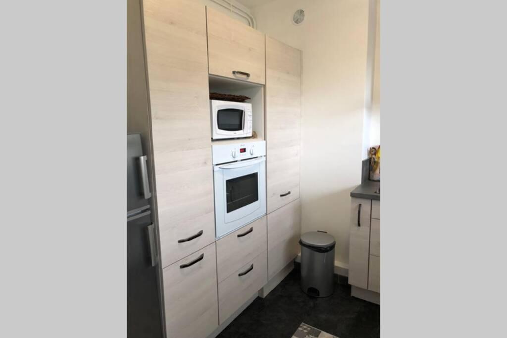 Res. De Pontaillac, T3 A Quelques Pas De La Plage Apartment Royan Bagian luar foto